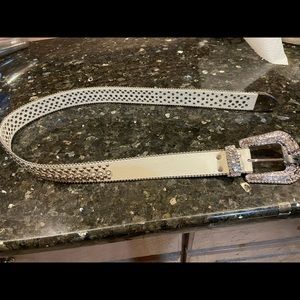 White studded rhinestone belt